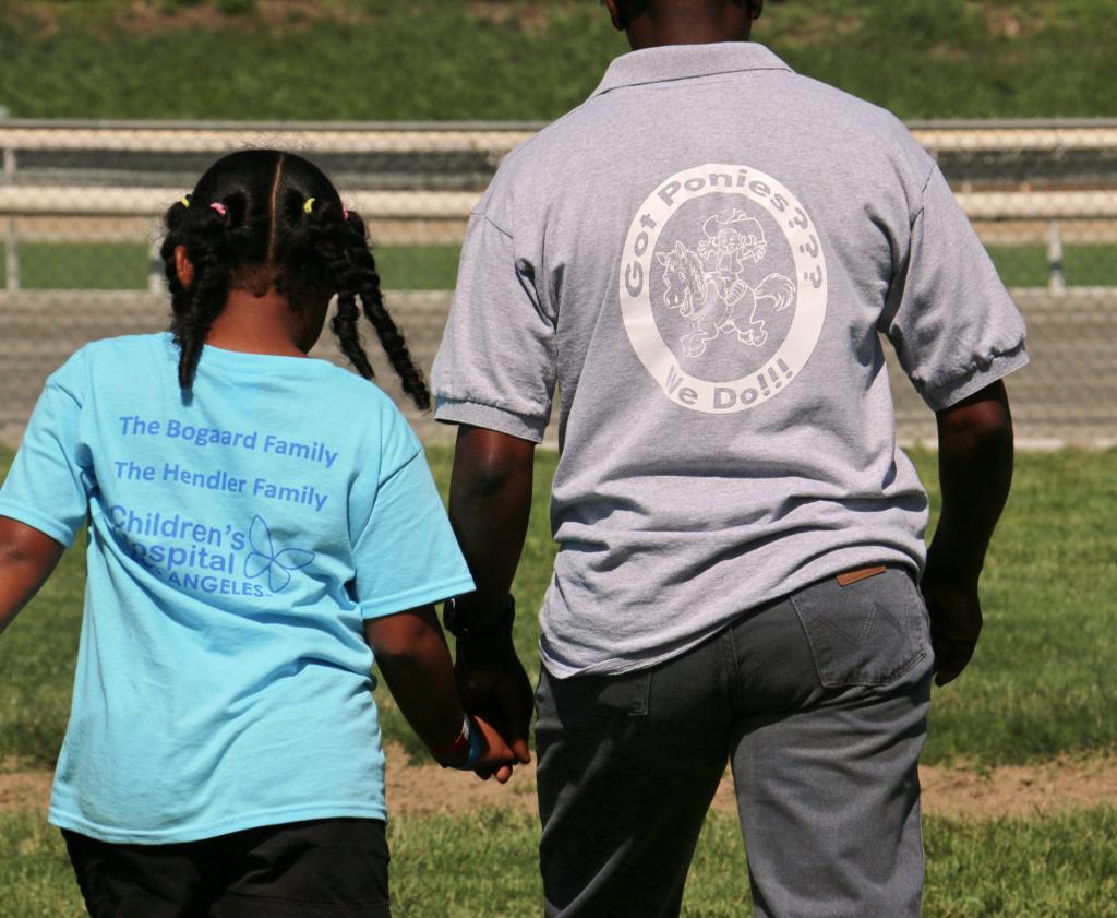 Gladney walking to the ponies. (Julie June Stewart photo)